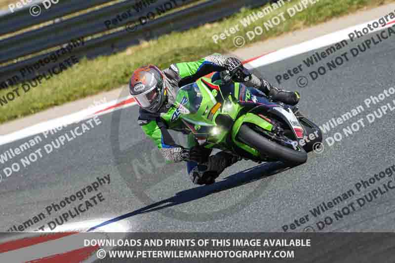 cadwell no limits trackday;cadwell park;cadwell park photographs;cadwell trackday photographs;enduro digital images;event digital images;eventdigitalimages;navarra;no limits trackdays;peter wileman photography;racing digital images;trackday digital images;trackday photos